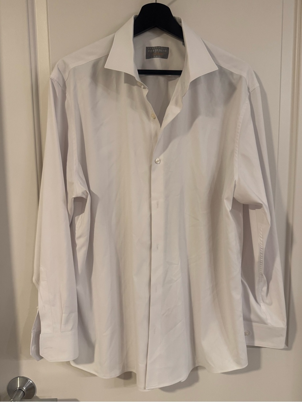 Perry Ellis Mens Size 16 1/2 | length 32/33 | The Portfolio Tech + Shit Slim Fit